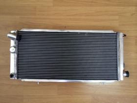 R.D. 12PGR205 - RADIADOR ALUMINIO PEUGEOT 205